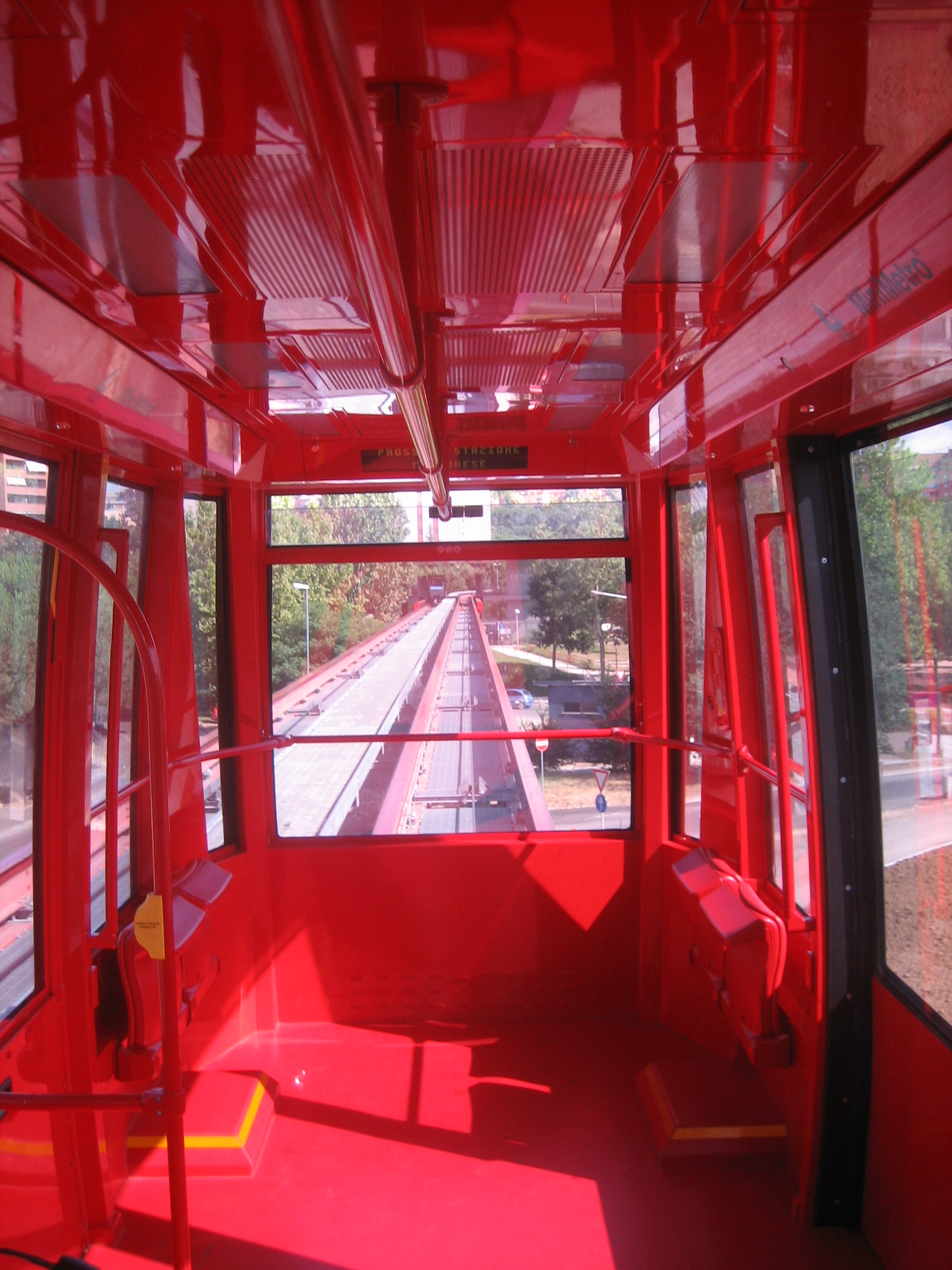 IL PERUGINO  MINIMETRÒ,  UN PEOPLE MOVER  TIPETTO GENIETTO   [Comune:  PERUGIA;  1  VIDEO;  RAI]